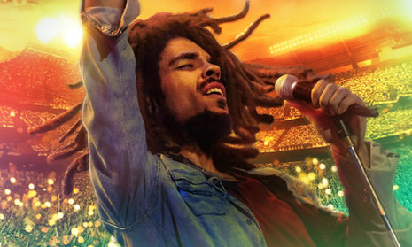Bob Marley singend, mit Dreadlocks