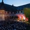 Blick auf Bühne und Publikum im Kloster Eberbach