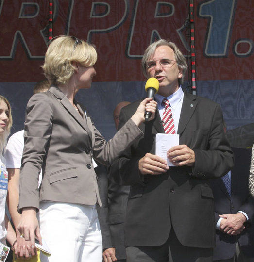 Eröffnung des Theatriums 2011 /  Babette Einstmann, ZDF Moderatorin,  Dr. Helmut Müller, Oberbürgermeister 